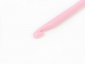 Tulip Plastic Crochet Hook 9.00 mm