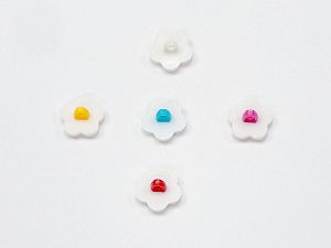 Karışım 5 Flower Figure Buttons 15mm long