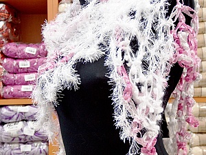 Shawl White, Pink Shades