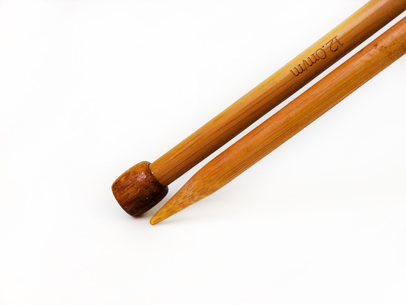 SKC Bamboo Knitting Needles 12 mm (US 17)