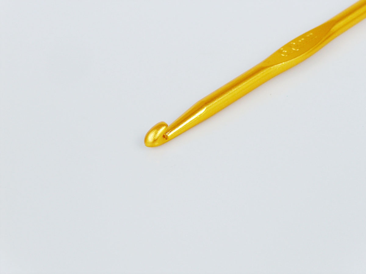 Color Aluminum Crochet Hooks - 15 cm 6 mm (US 10)