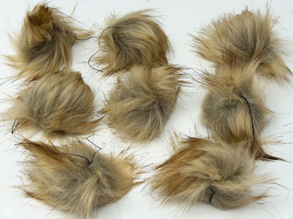 Kahverengi Tonları 8 Faux Fur PomPoms