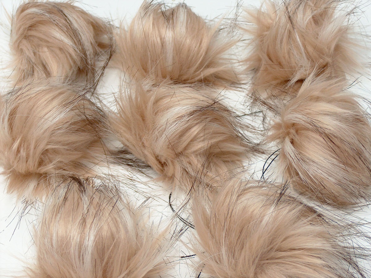 Kahverengi Beige Shades 8 Faux Fur PomPoms