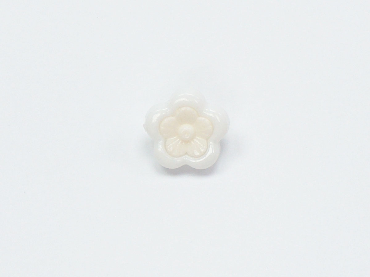 Beyaz Krem 5 Flower Figure Buttons 15mm long