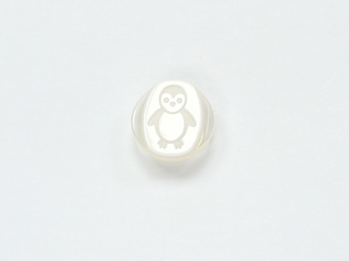 Beyaz 5 Penguin Figure Buttons 15mm long