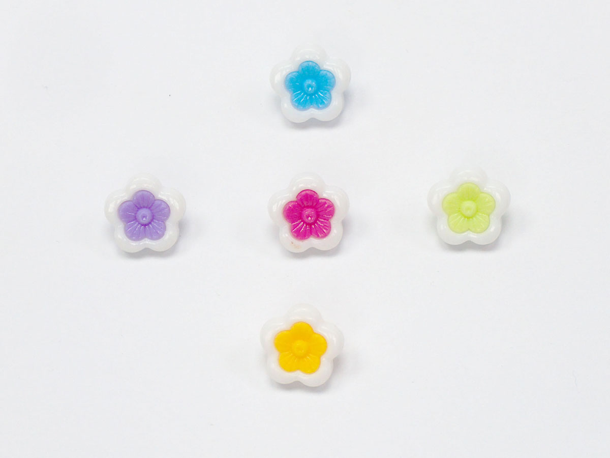 Karışım 5 Flower Figure Buttons 15mm long