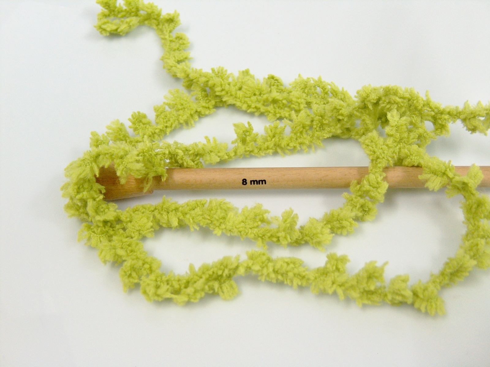 Lot of 4 x 100gr Skeins Ice Yarns PUFFY POPCORN (100% Microfiber) Yarn Pistachio Green - photo 3