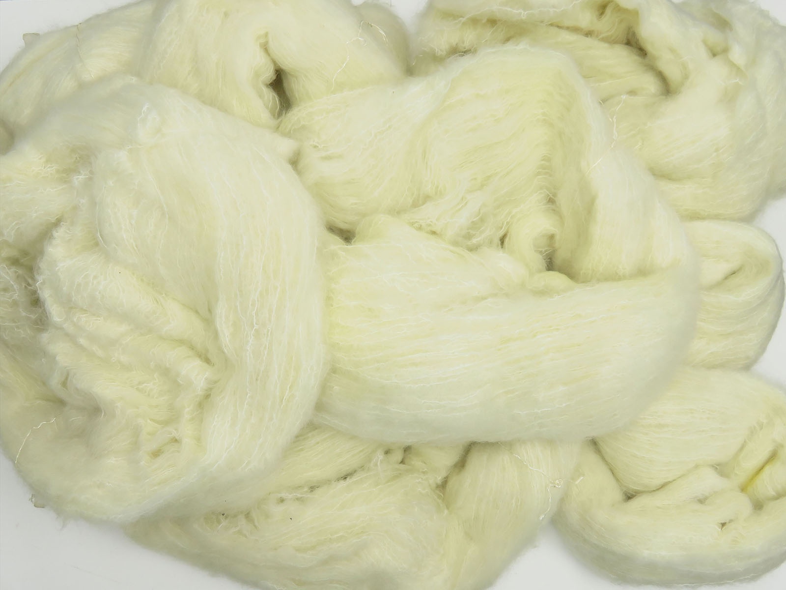 Lüks İplik Ekru Luxury Yarns