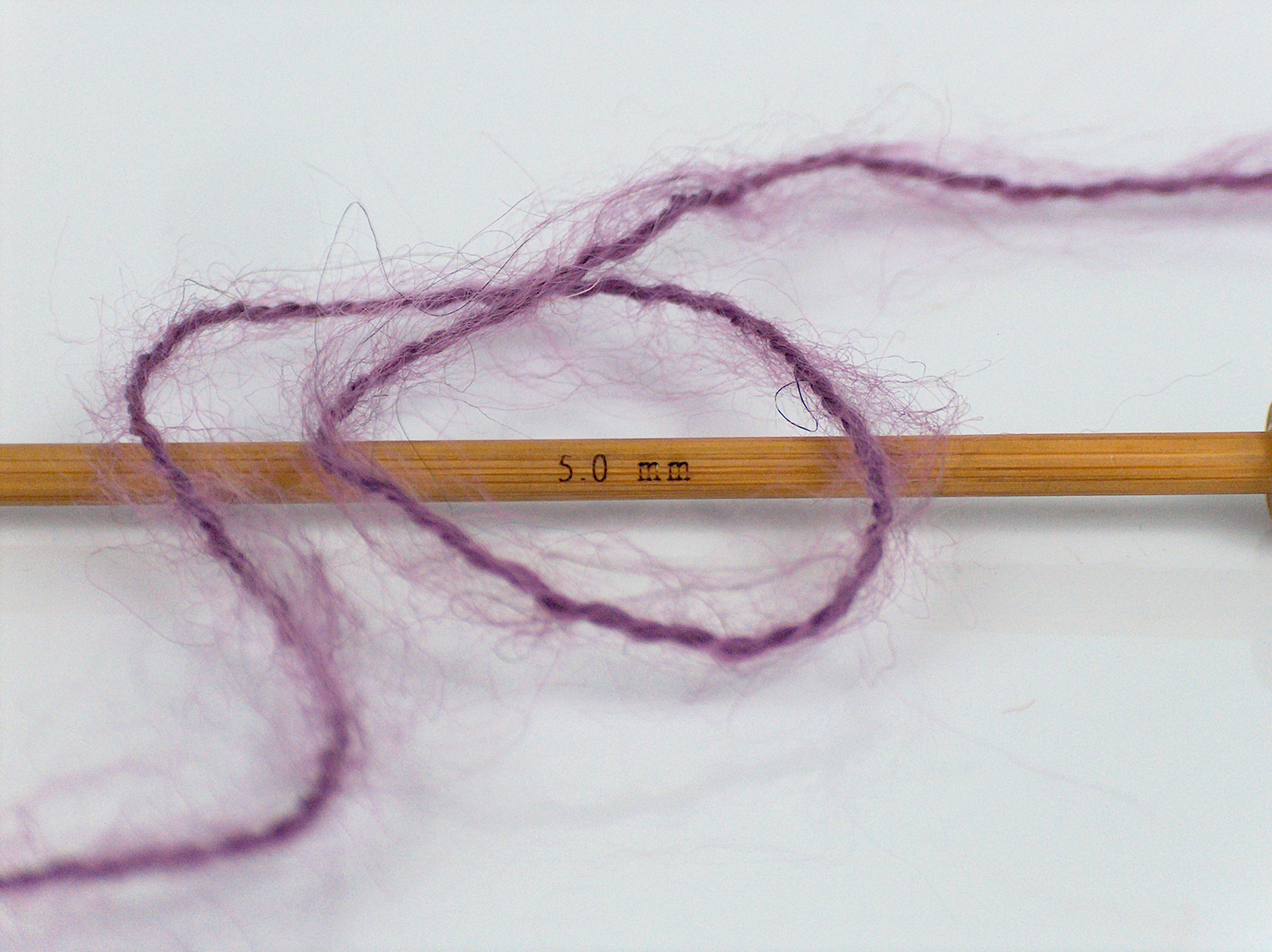 Lot of 4 x 100gr Skeins Ice Yarns MOHAIR CLASSIC (30% Mohair25% Wool) Yarn Dark Orchid - photo 3