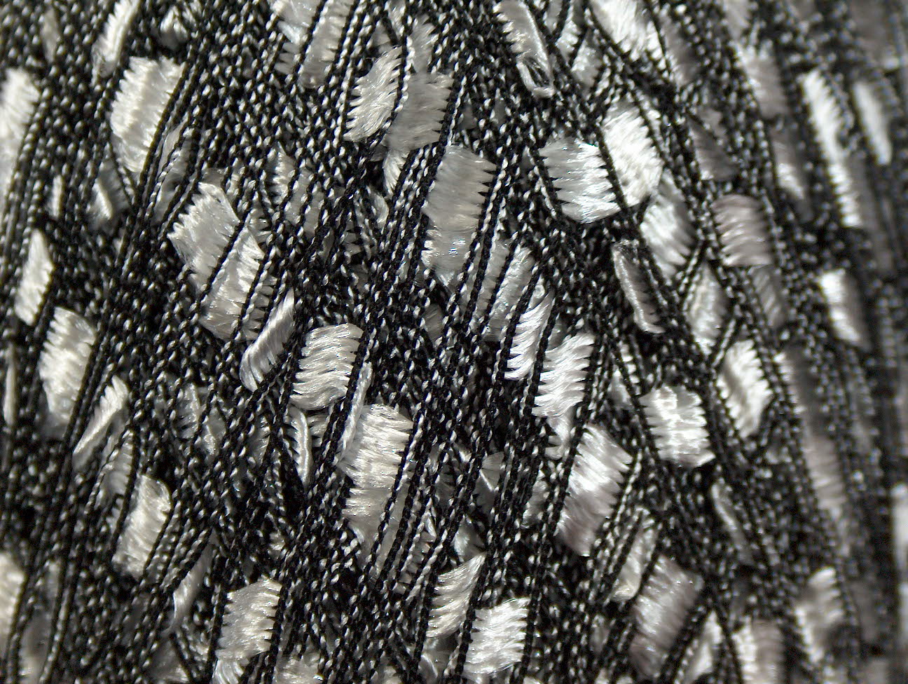 Ladder Silver, Black
