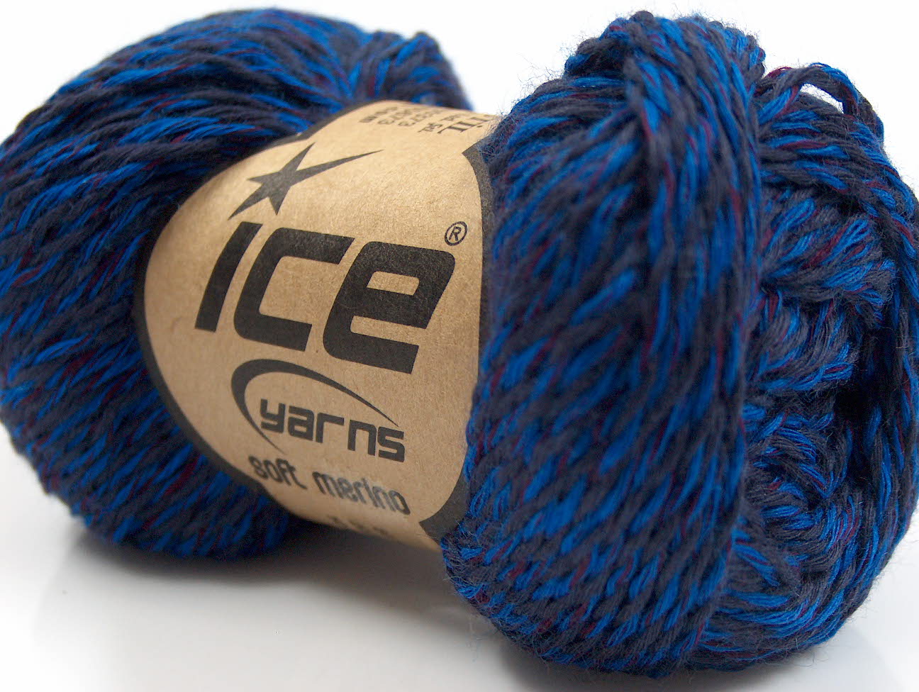 Soft Merino Blue, Maroon