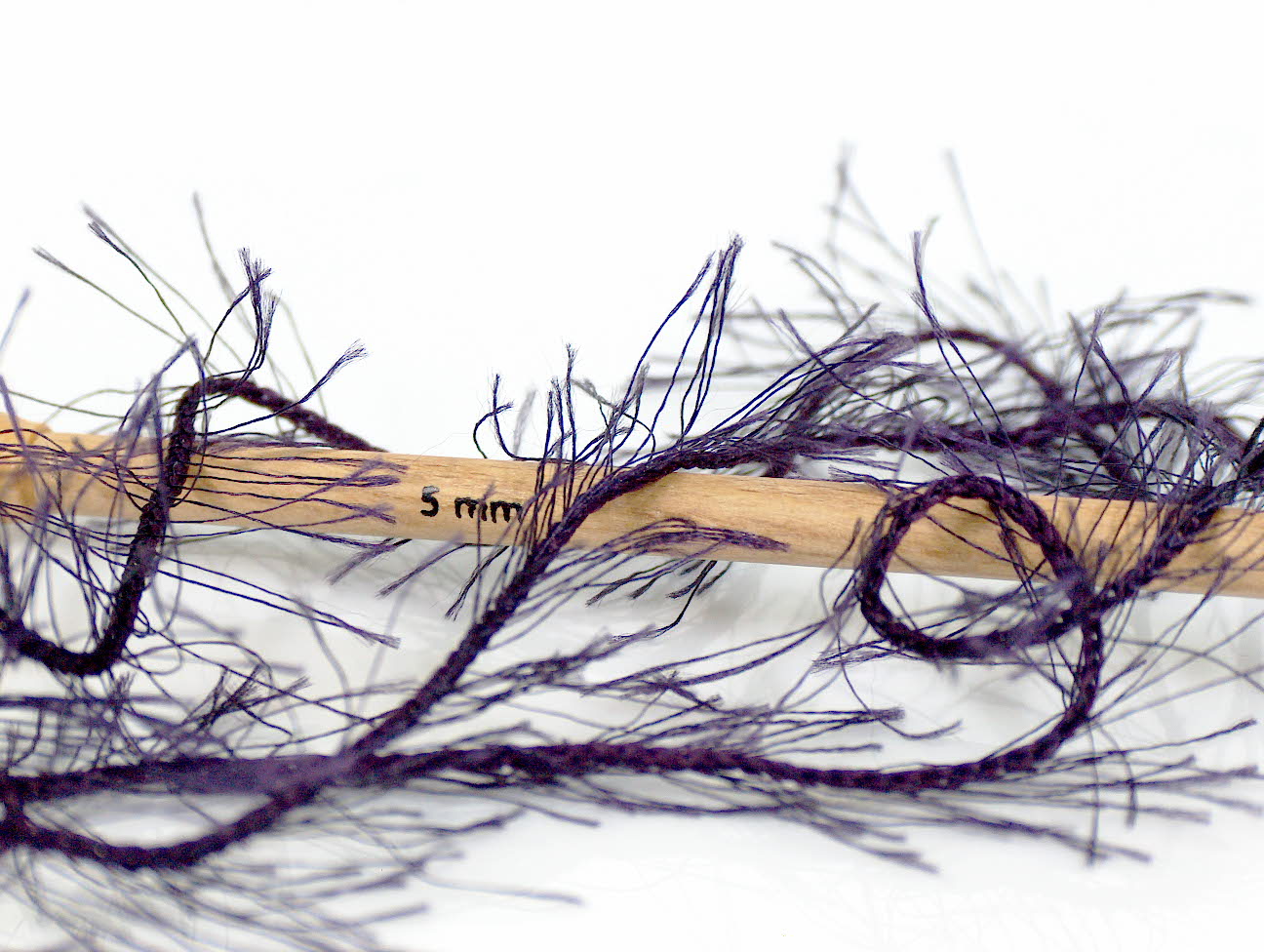 Eyelash 100gr Purple