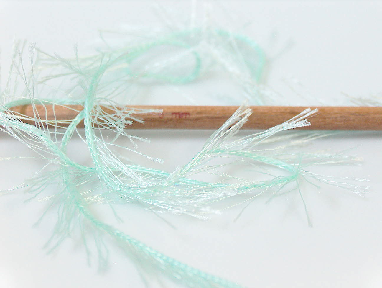 Eyelash 100gr Mint Green