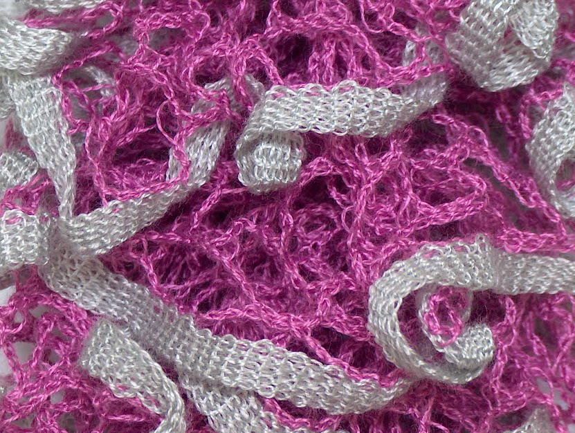 Amor Pink, Grey