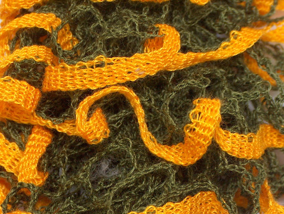 Amor Green, Yellow