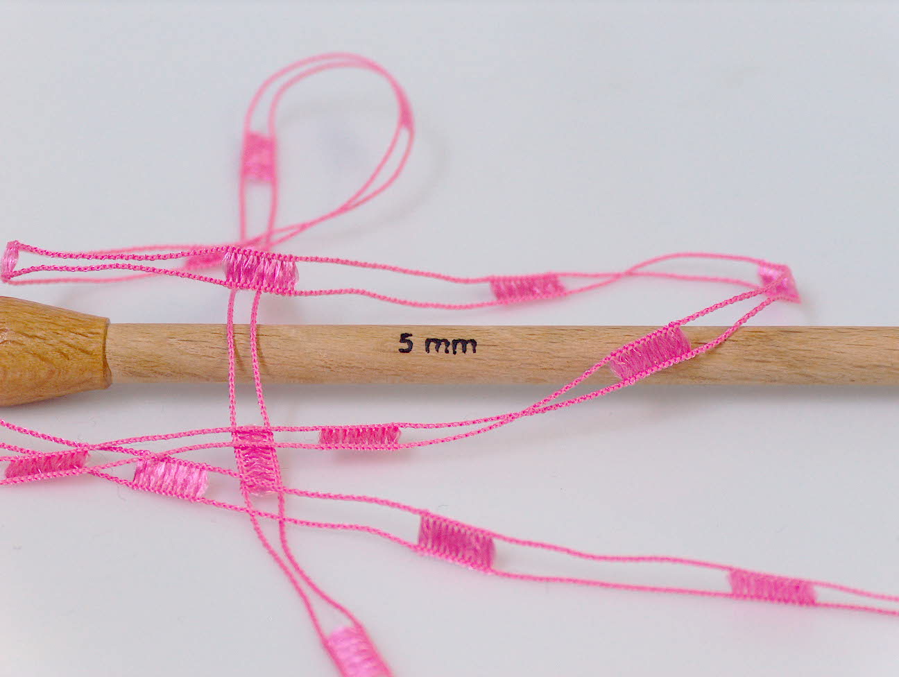 Ladder Phosphoric Pink Trellis