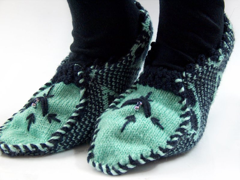 Bootees Green, Black